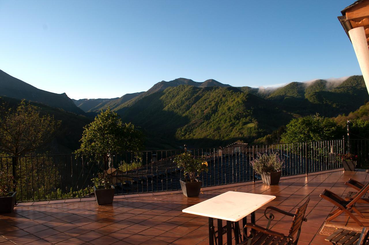 El Mirador De Fuentes Del Narcea Moncó Exterior foto